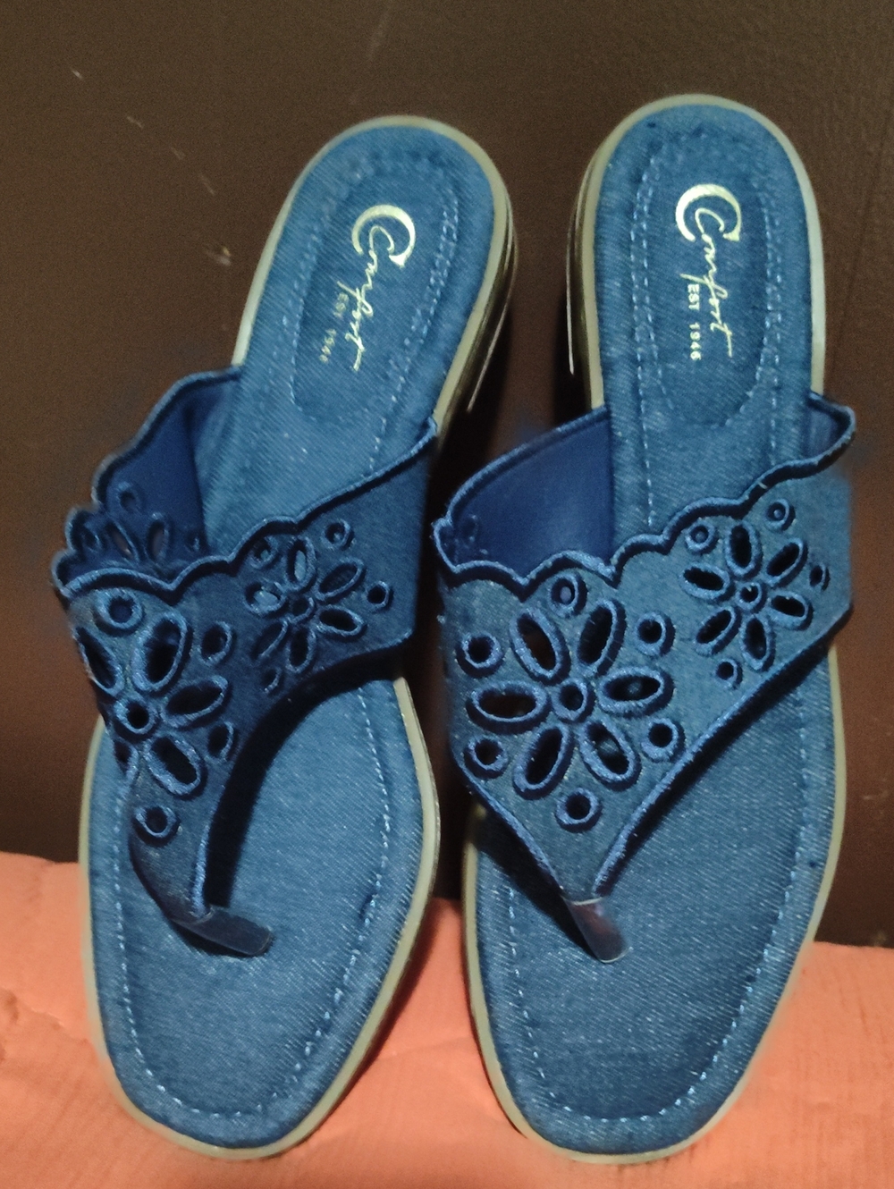comfort plus by Predictions Navy Blue Floral Cutout Thong Sandals